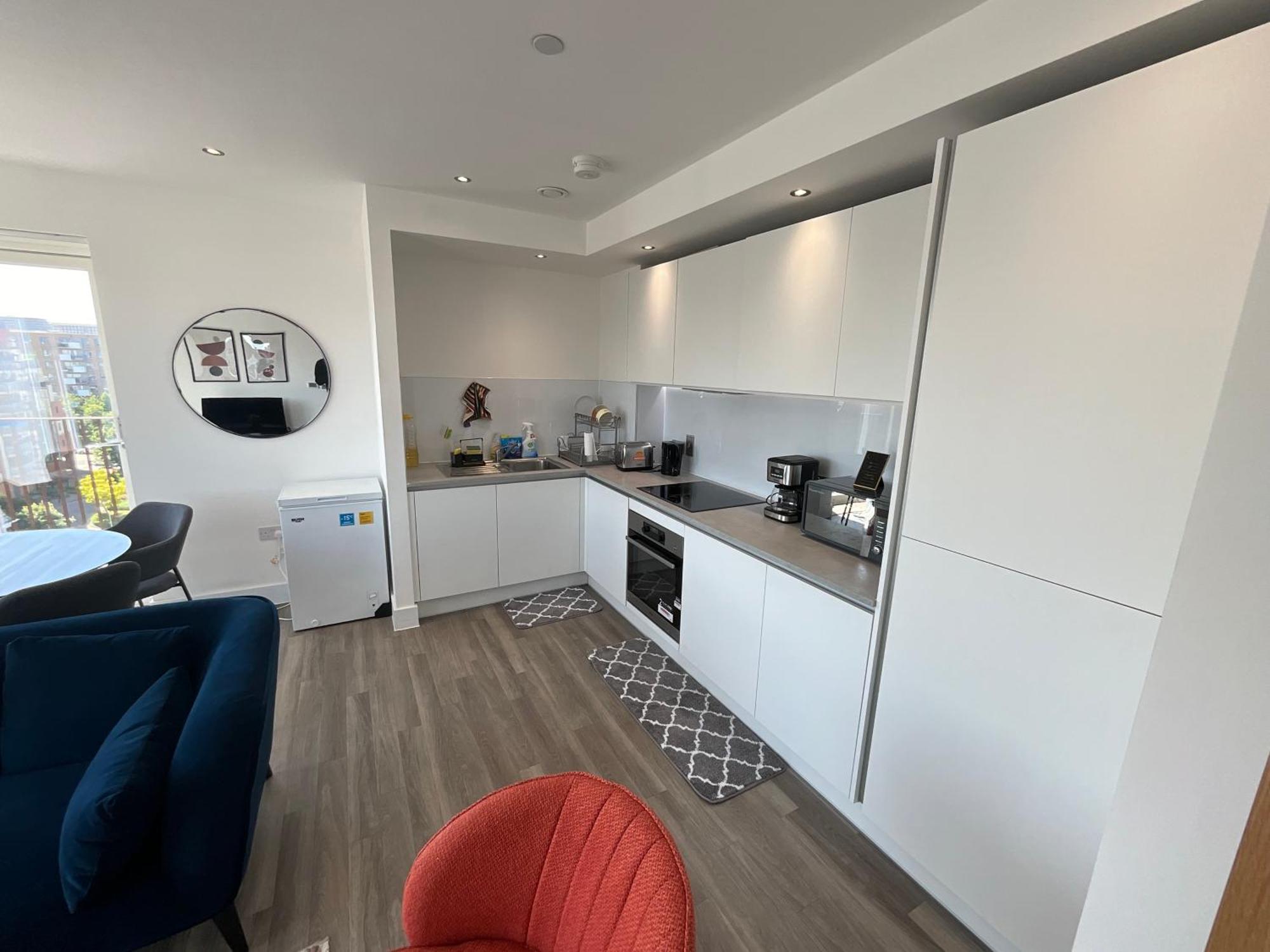 Deluxe Double Bed In Shared Apt Near Canary Wharf, City Airport & O2 Arena With Thames View Лондон Екстериор снимка