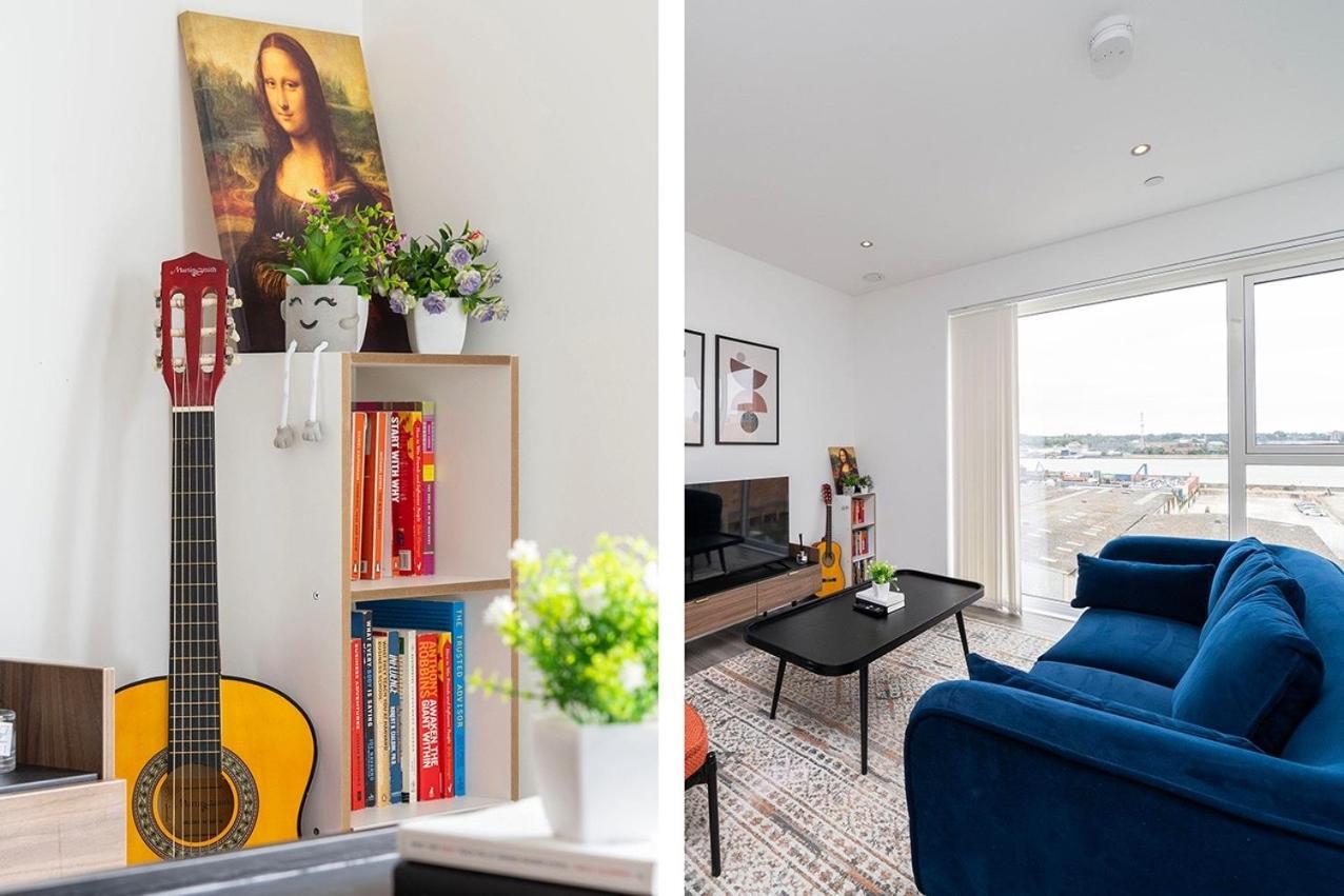 Deluxe Double Bed In Shared Apt Near Canary Wharf, City Airport & O2 Arena With Thames View Лондон Екстериор снимка